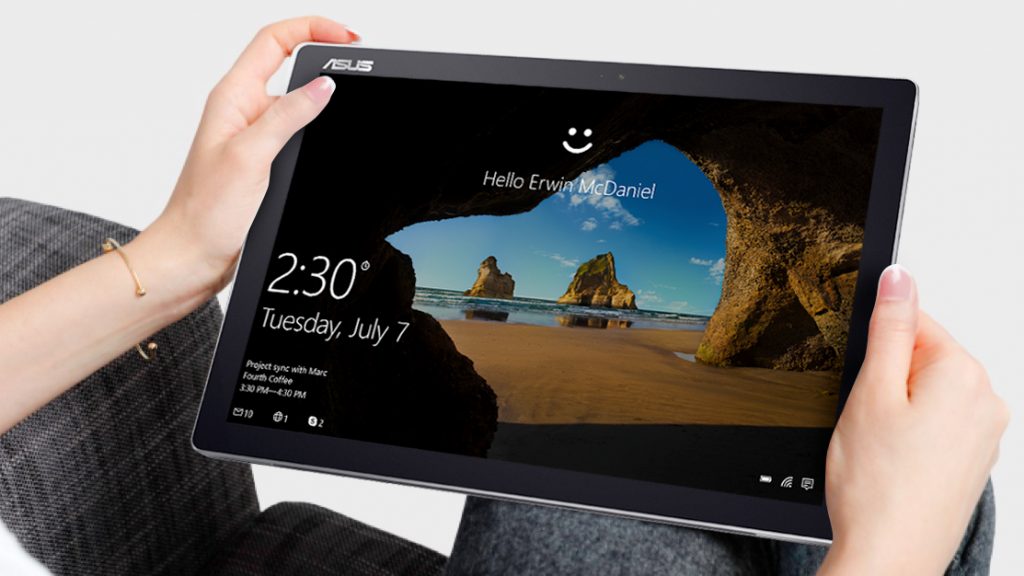 Dòng máy tính đa năng Asus Transformer Pro T304  bắt đầu được bán ở Việt nam