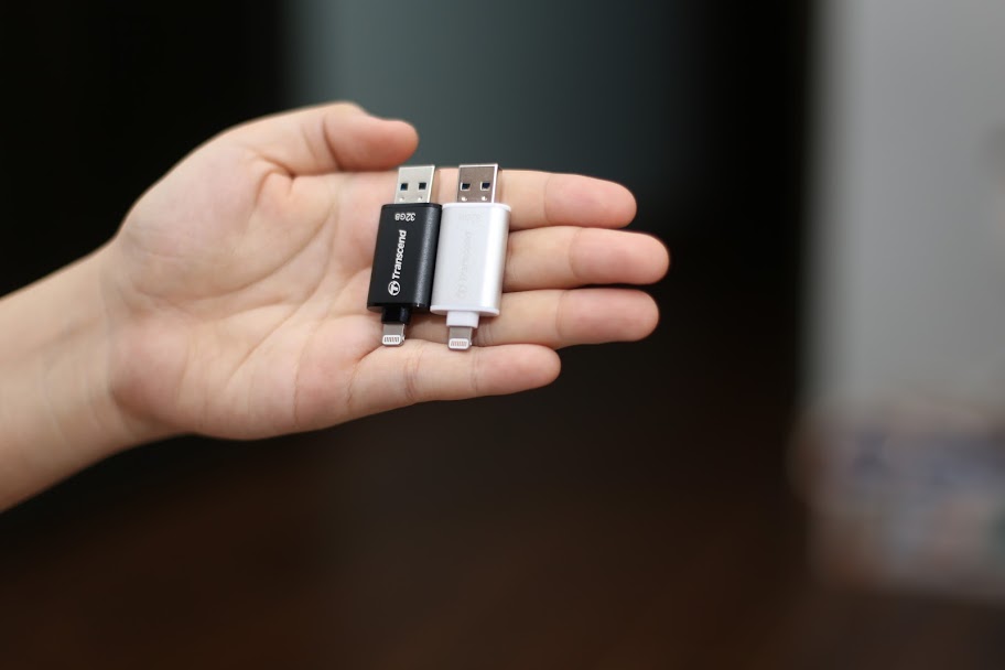 Review USB Transcend JetDrive Go 300