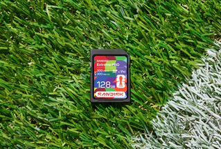 Thẻ nhớ SanDisk® FIFA 2026 UHS-II Card, 128GB, 300MB/s R; 300MB/s W, IP68; 6-Meter drop_SDSDXDM-128G-GN4IH